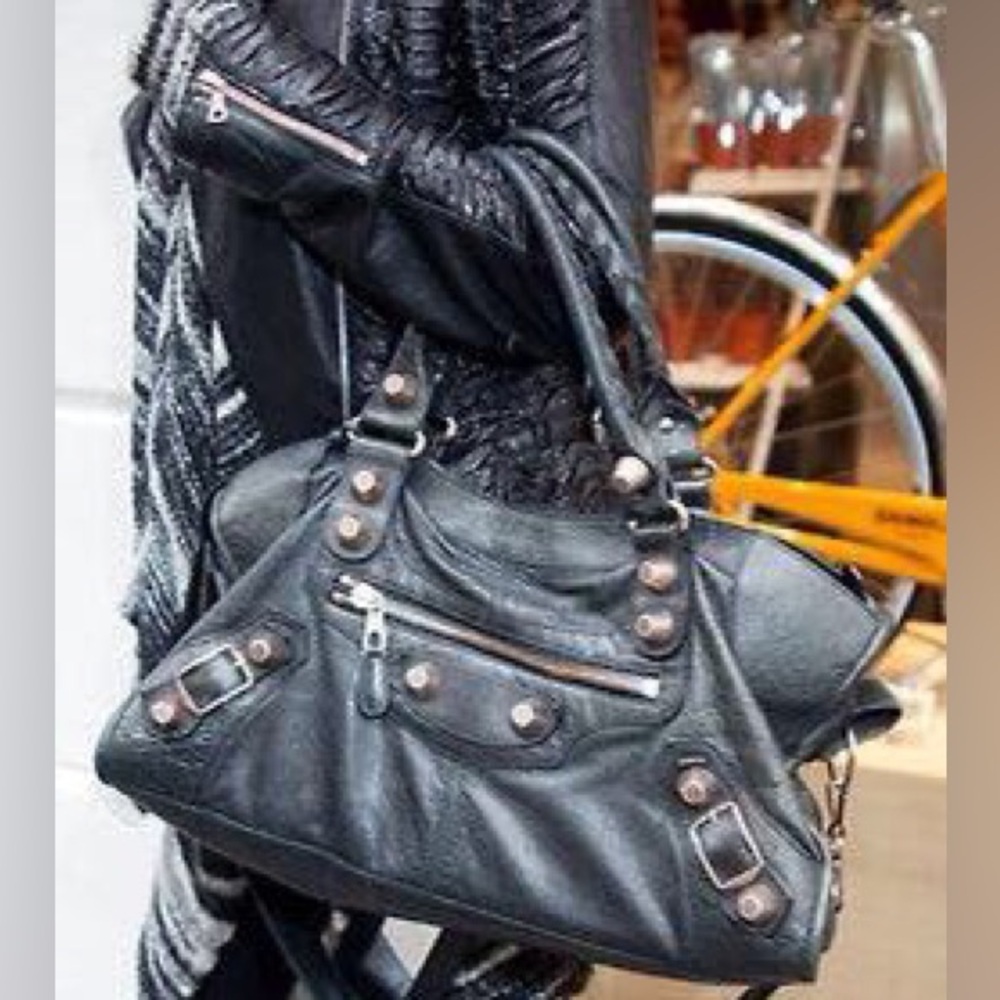 💥 BALENCIAGA City Metallic Edge Black Leather w/ Gold Hardware - Picture 2 of 16